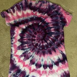 Spiral ice dye tie dyed t-shirt